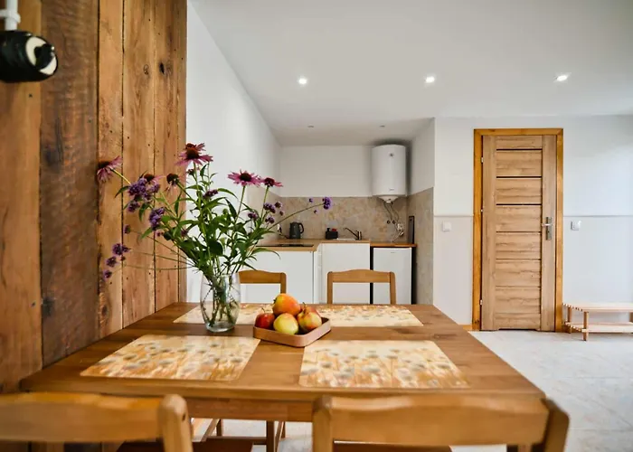 3 Stodoly - 2 扎托尔